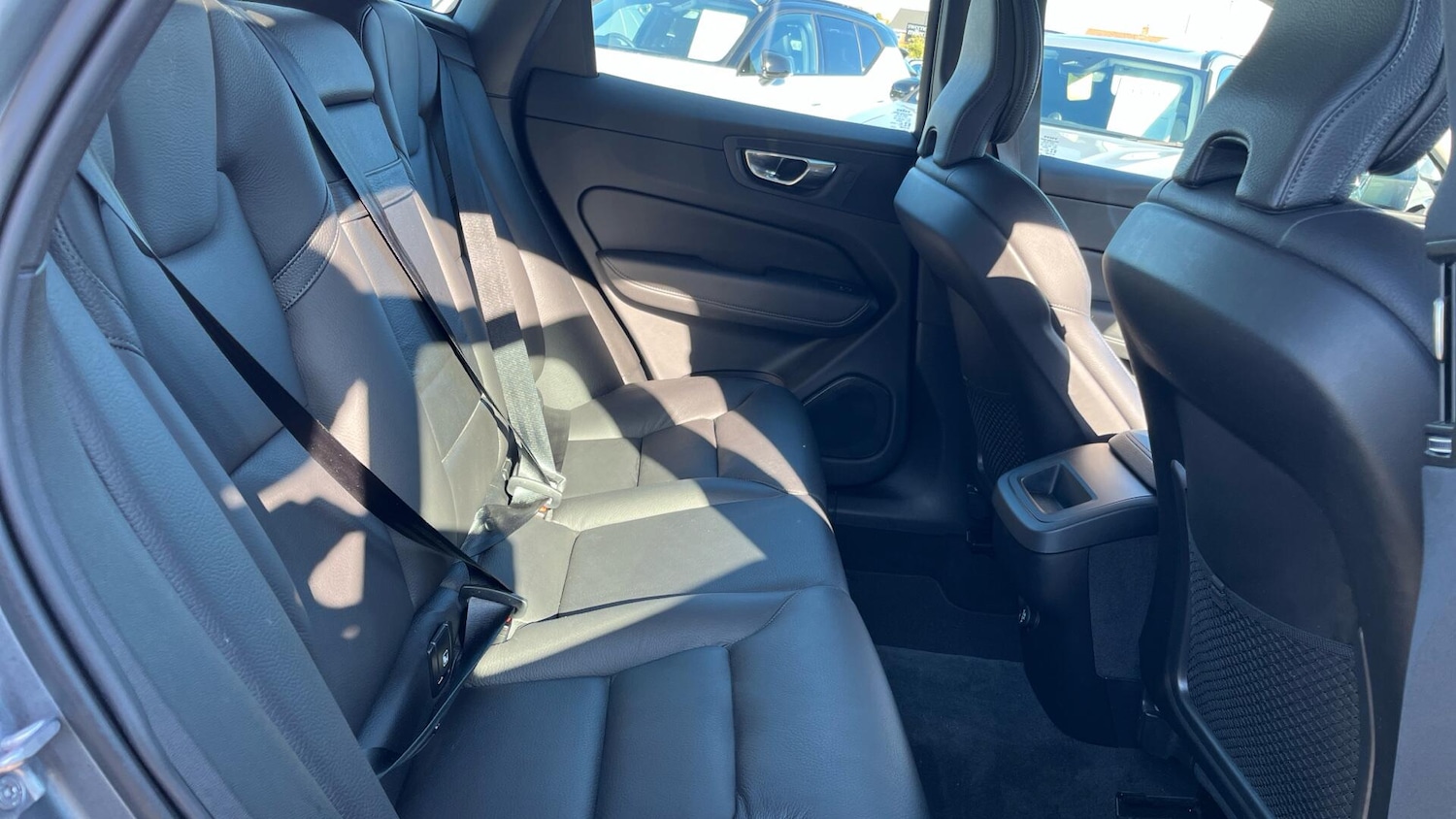 Used Volvo XC60 2020 for sale - 75990459: Photo 6