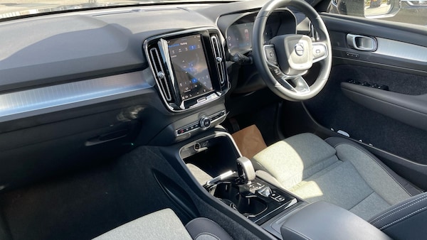 Used Volvo XC40 2024 for sale - 74394694: Photo 4