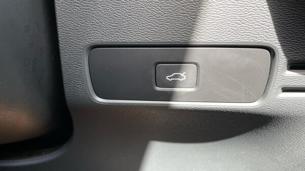 Used Volvo XC40 2024 for sale - 74394694: Photo 68