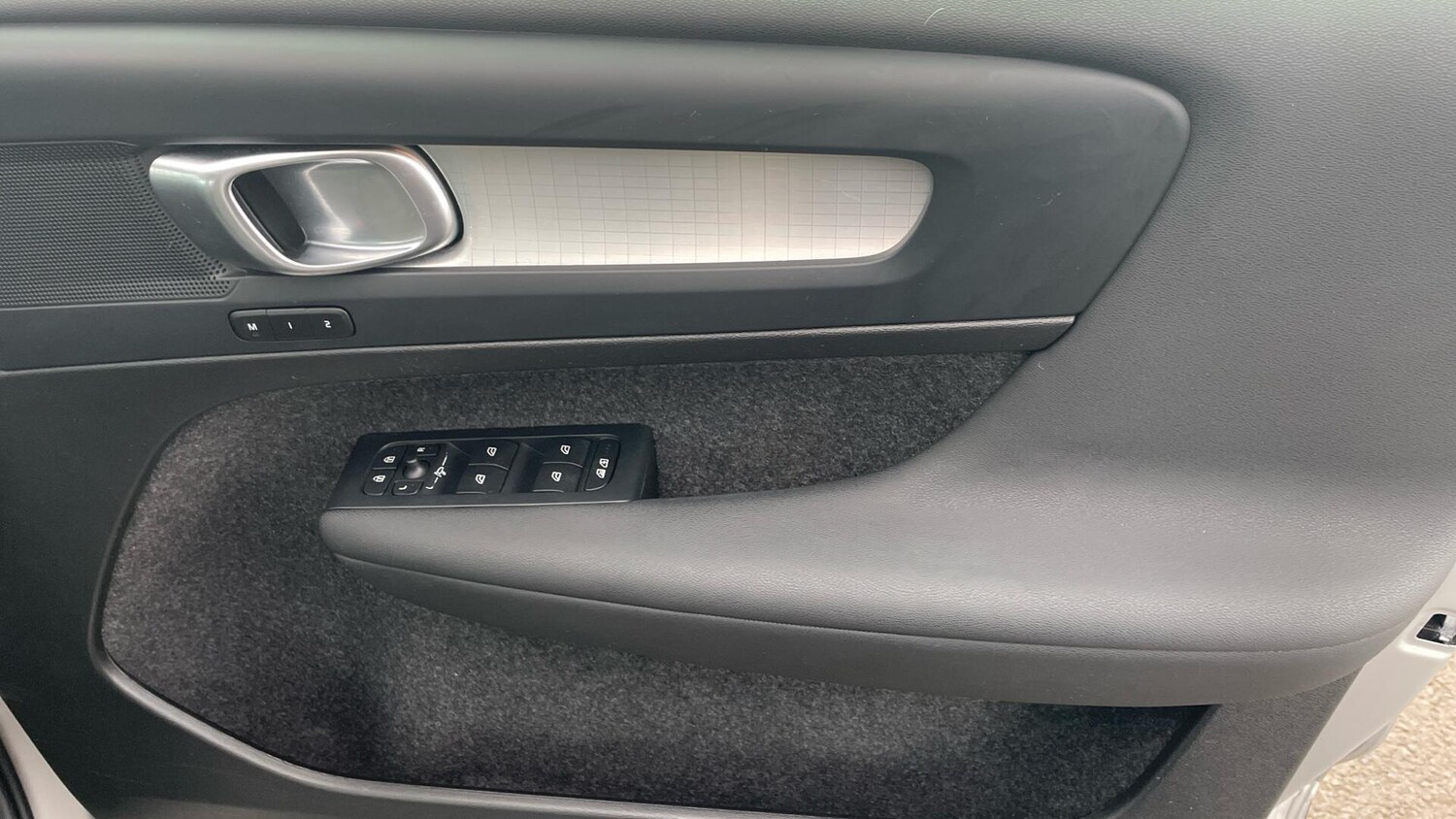 Used Volvo XC40 2023 for sale - 76072718: Photo 27