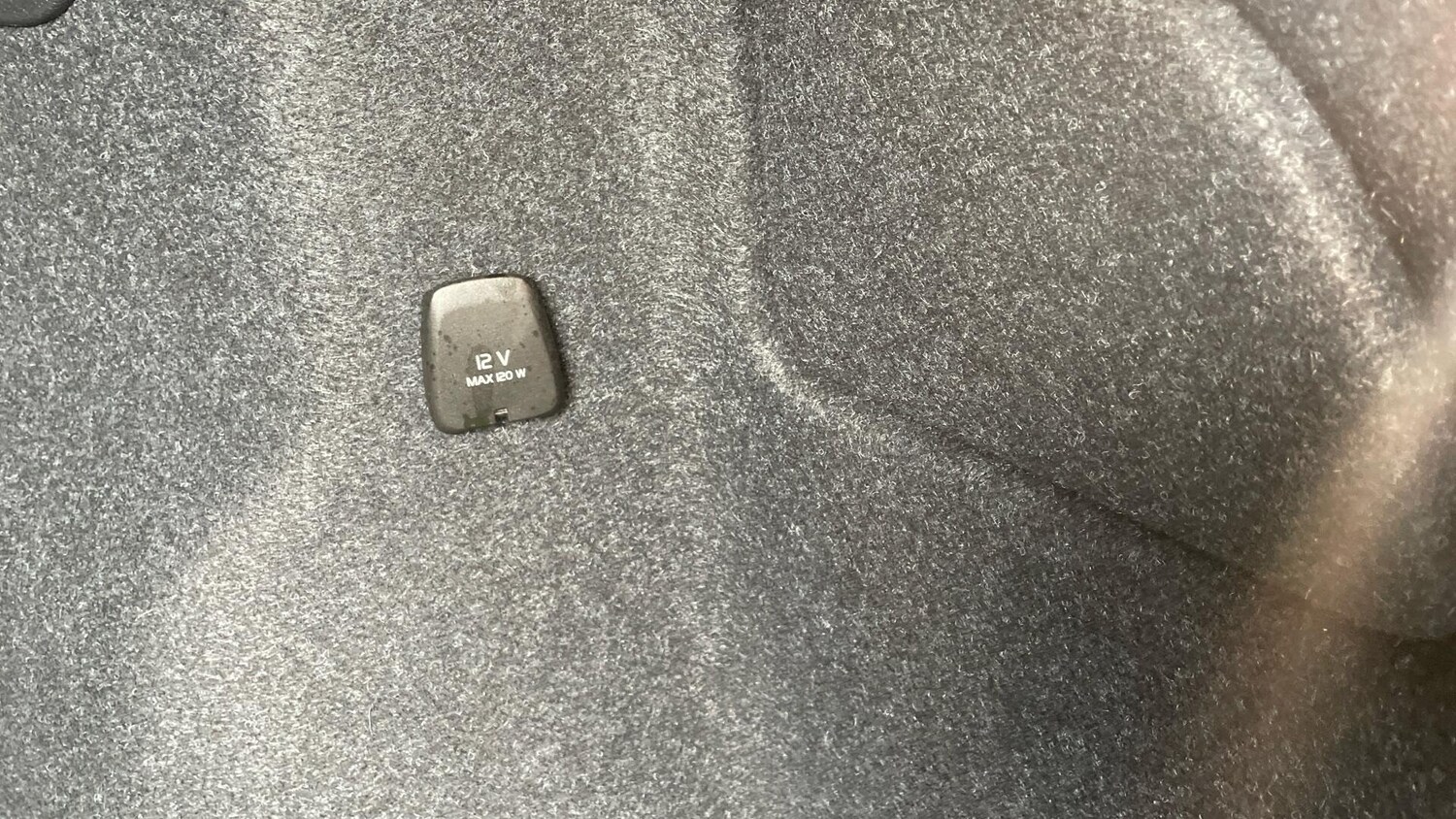 Used Volvo XC40 2023 for sale - 76072718: Photo 34