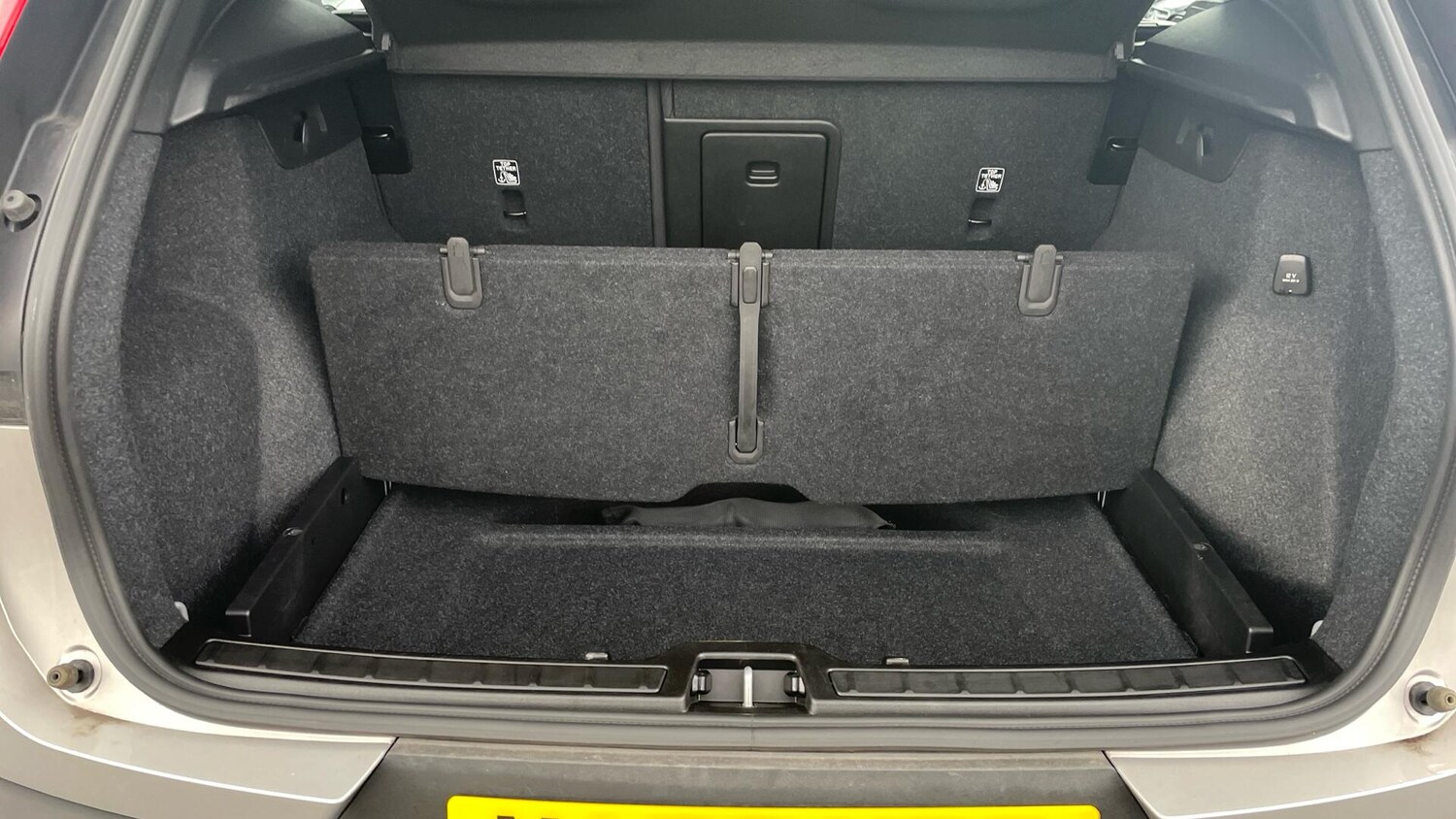 Used Volvo XC40 2023 for sale - 76072718: Photo 35