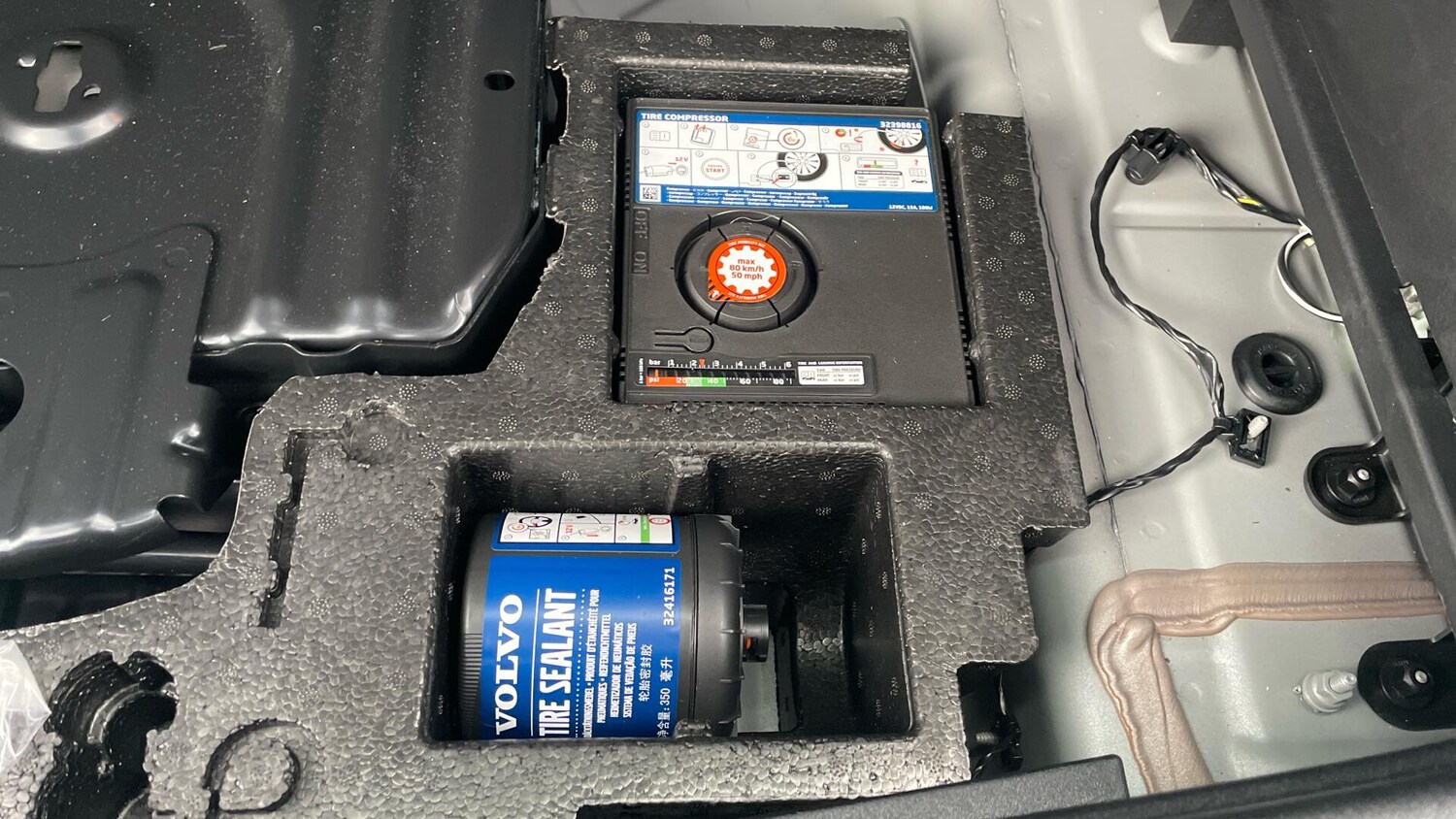 Used Volvo XC40 2023 for sale - 76072718: Photo 36