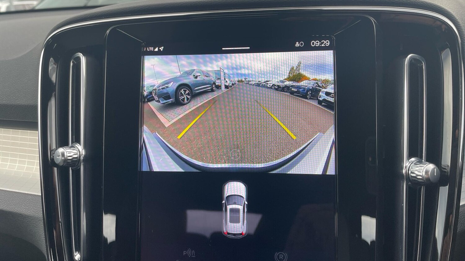 Used Volvo XC40 2023 for sale - 76072718: Photo 42