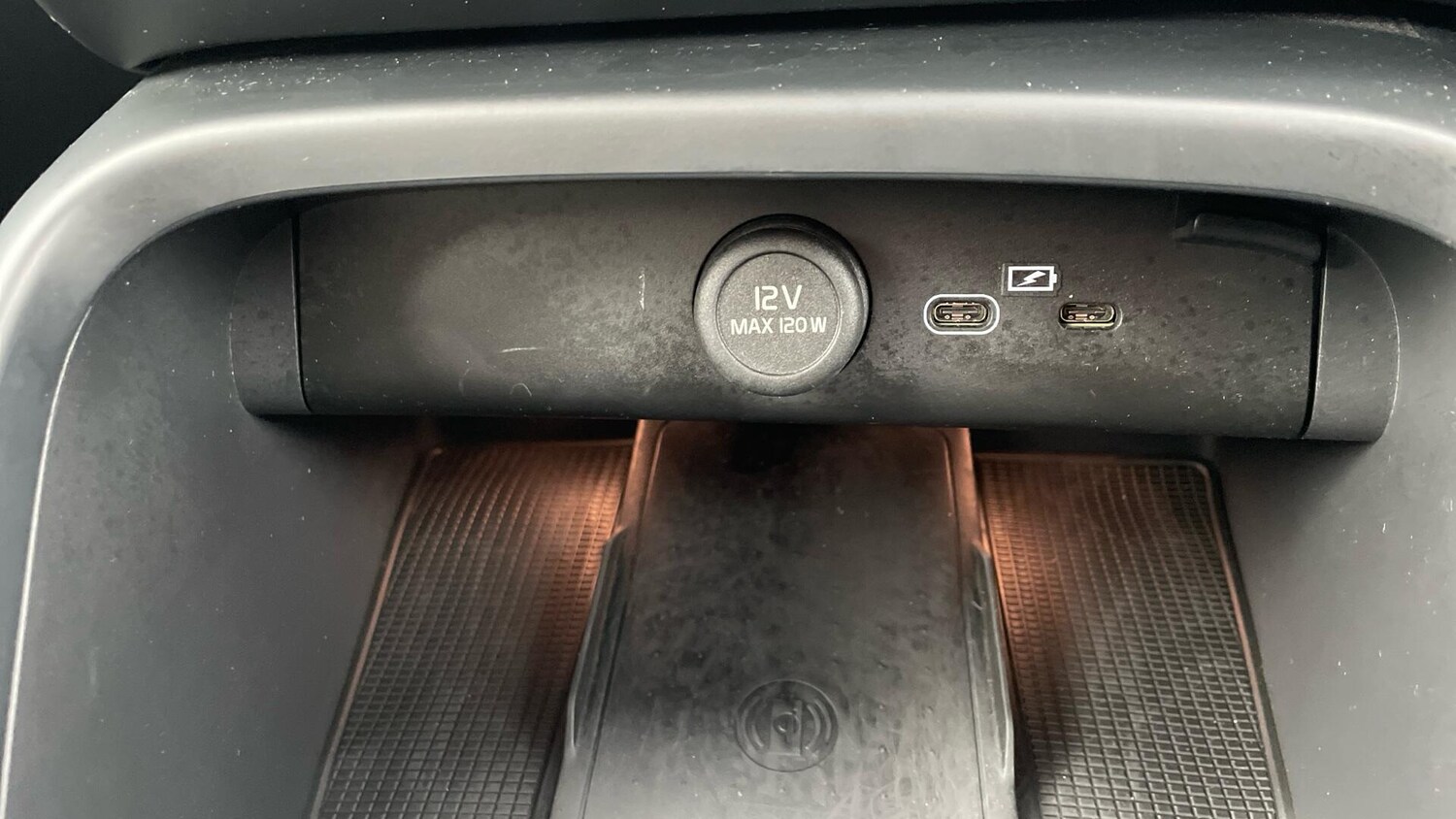 Used Volvo XC40 2023 for sale - 76072718: Photo 55