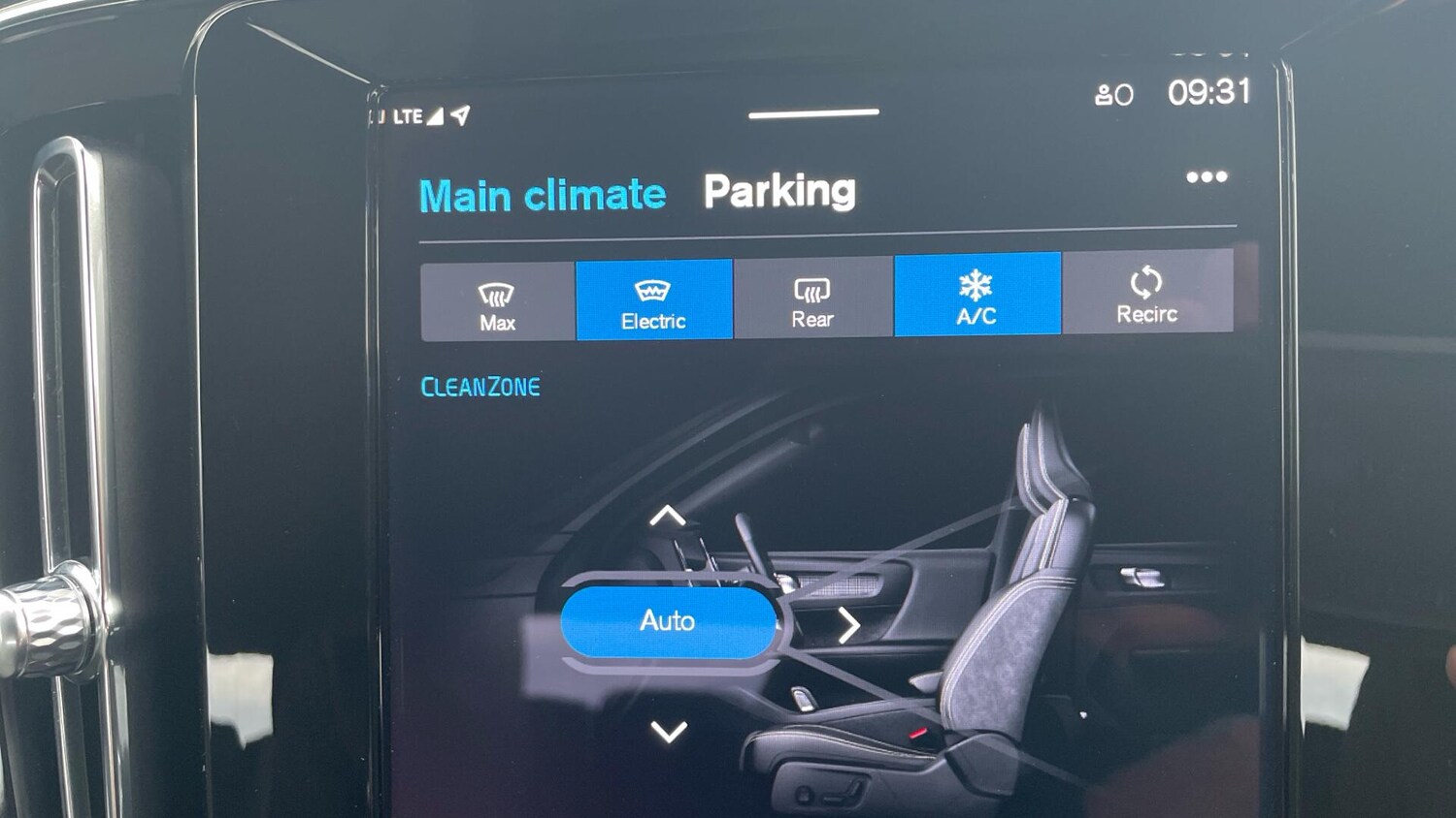 Used Volvo XC40 2023 for sale - 76072718: Photo 56