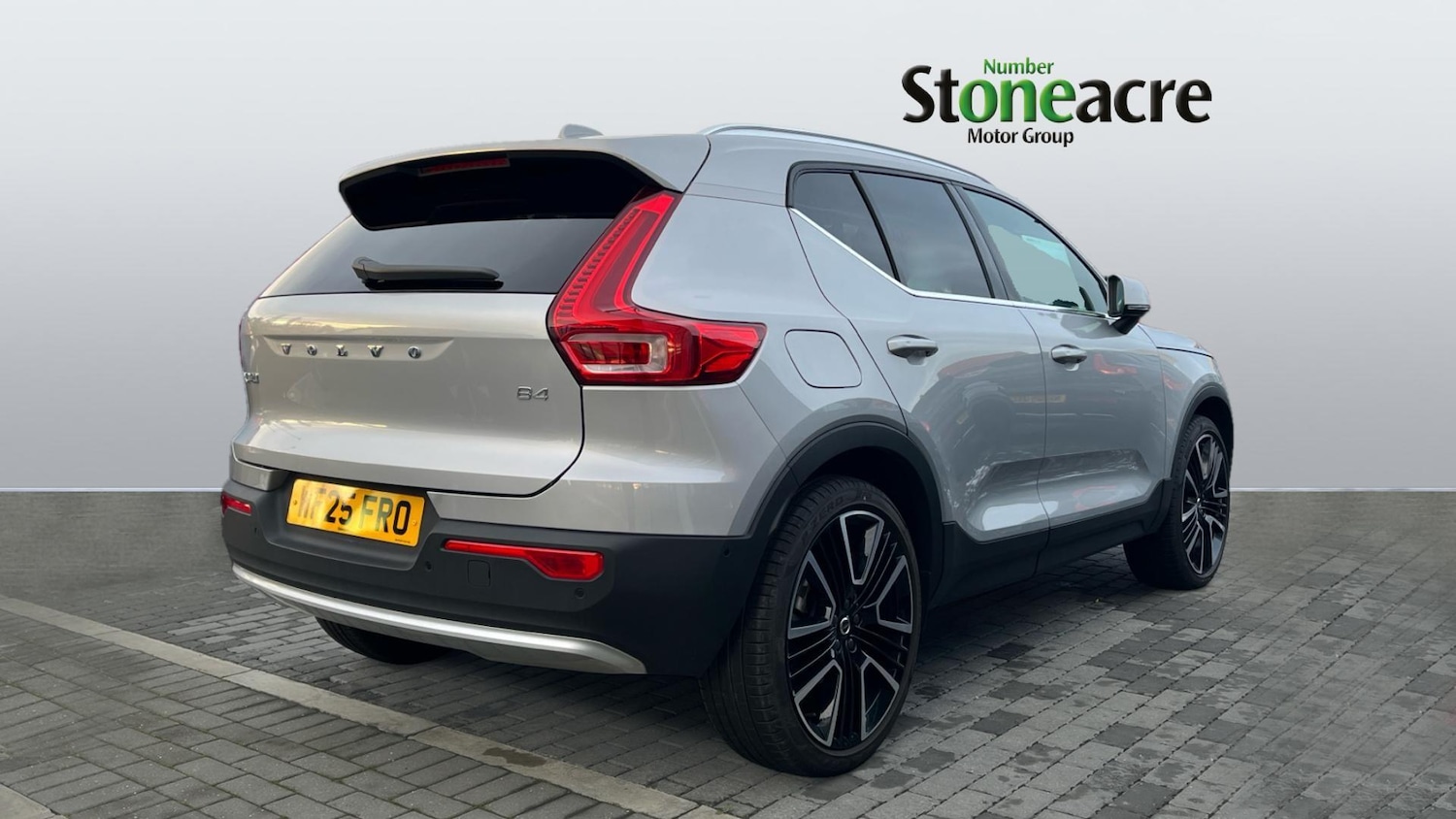 Used Volvo XC40 for sale - 77237578: Photo 2