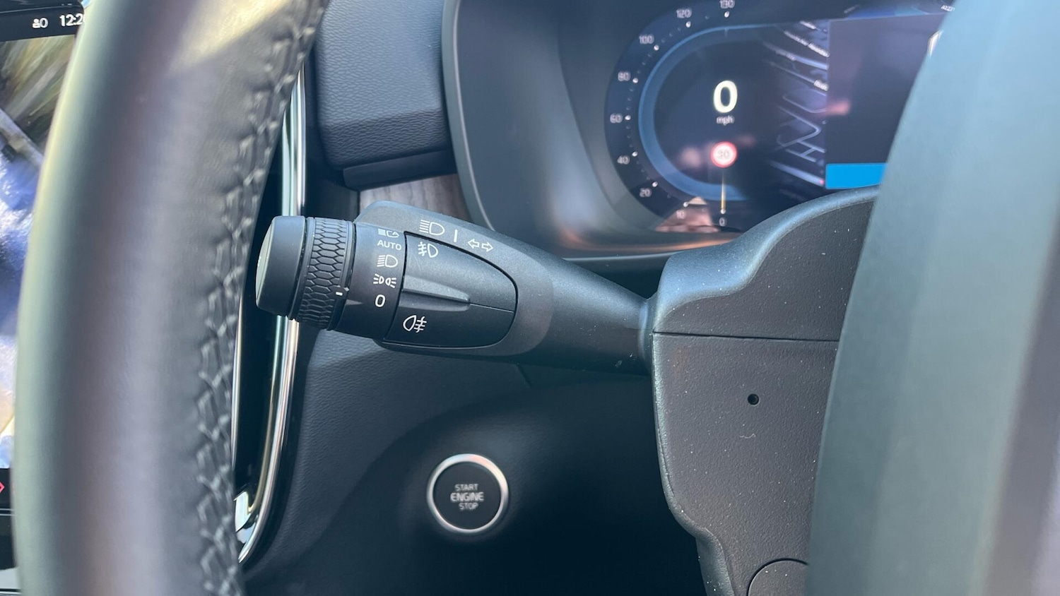 Used Volvo XC40 for sale - 77237578: Photo 20