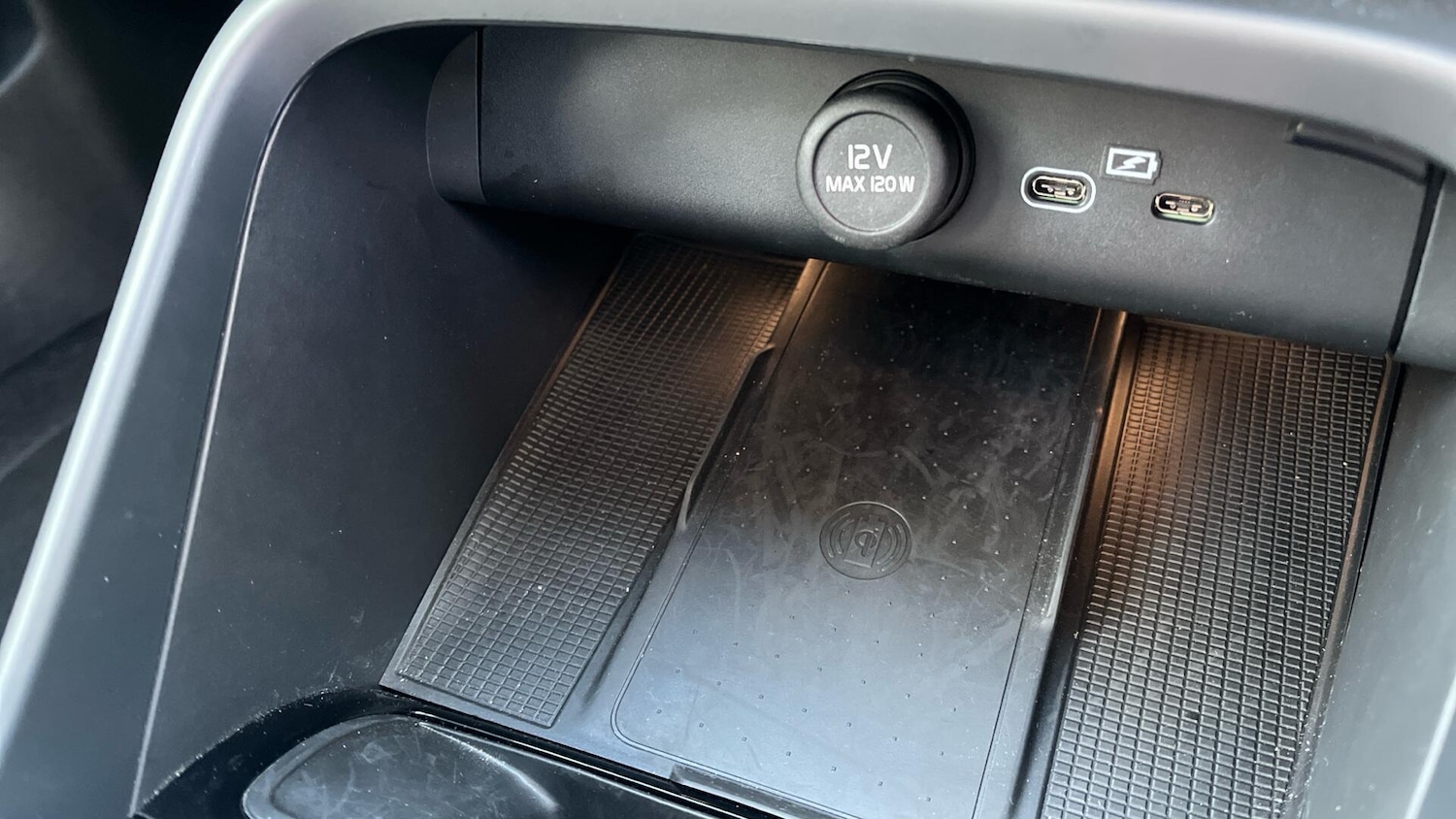 Used Volvo XC40 for sale - 77237578: Photo 23