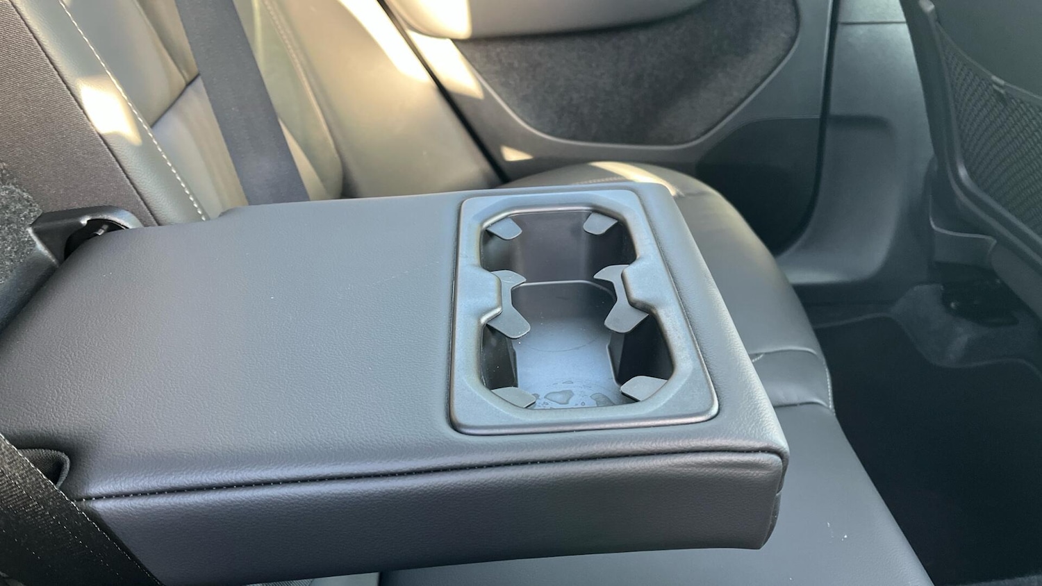 Used Volvo XC40 for sale - 77237578: Photo 34