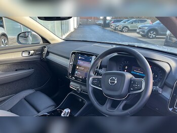 Used Volvo XC40 2025 for sale - 77237578: Photo