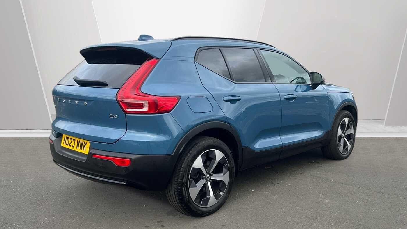 Used Volvo XC40 2023 for sale - 76073091: Photo 2