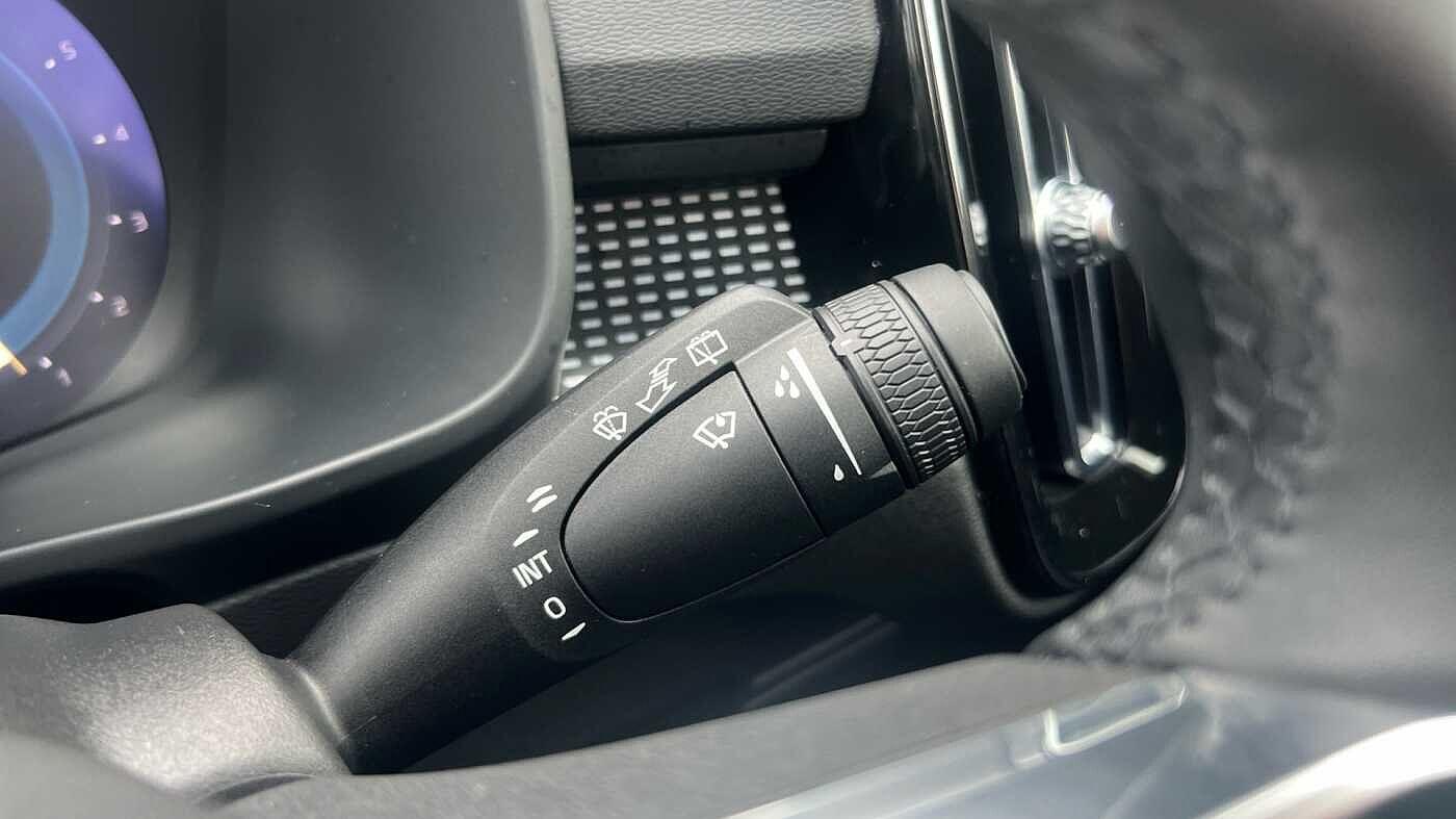 Used Volvo XC40 2023 for sale - 76073091: Photo 26