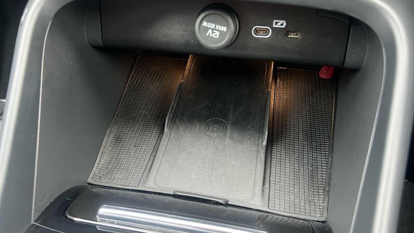 Used Volvo XC40 2023 for sale - 76073091: Photo 29