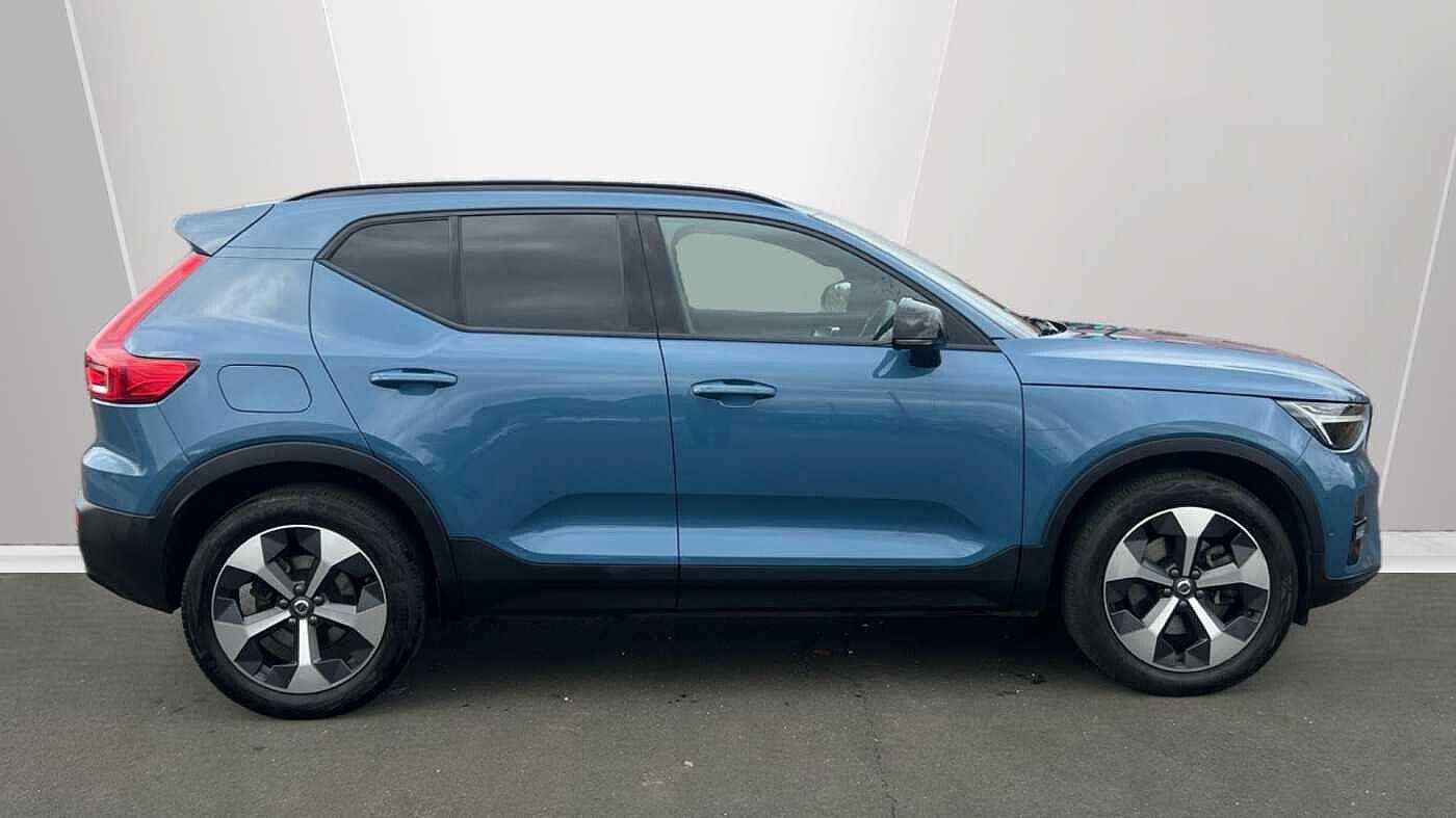 Used Volvo XC40 2023 for sale - 76073091: Photo 3