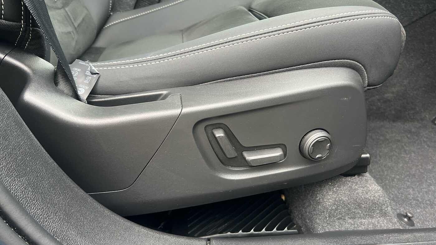 Used Volvo XC40 2023 for sale - 76073091: Photo 33