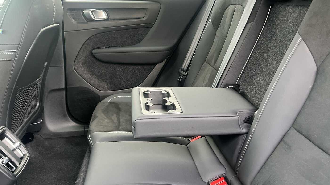 Used Volvo XC40 2023 for sale - 76073091: Photo 37