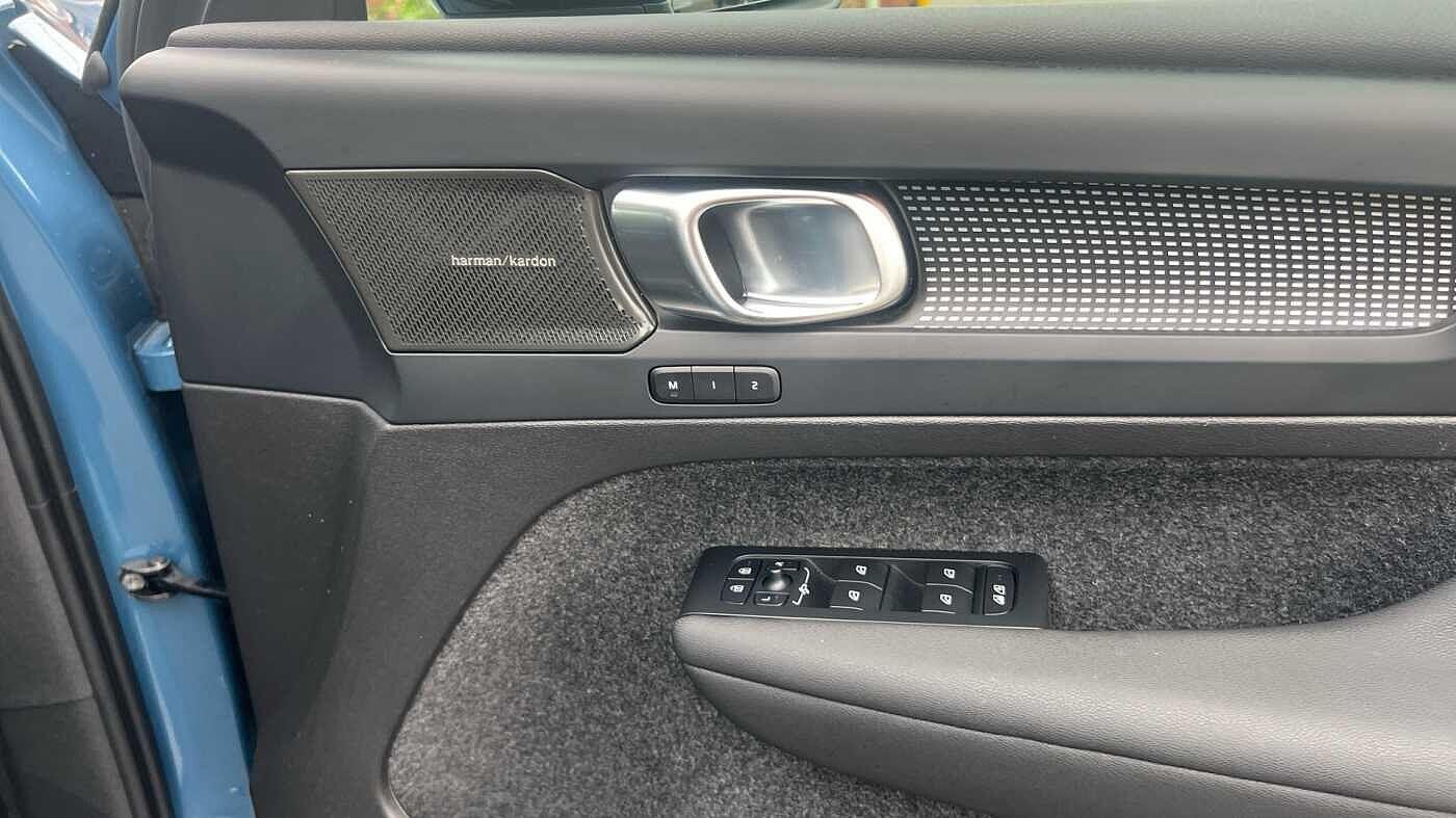 Used Volvo XC40 2023 for sale - 76073091: Photo 45