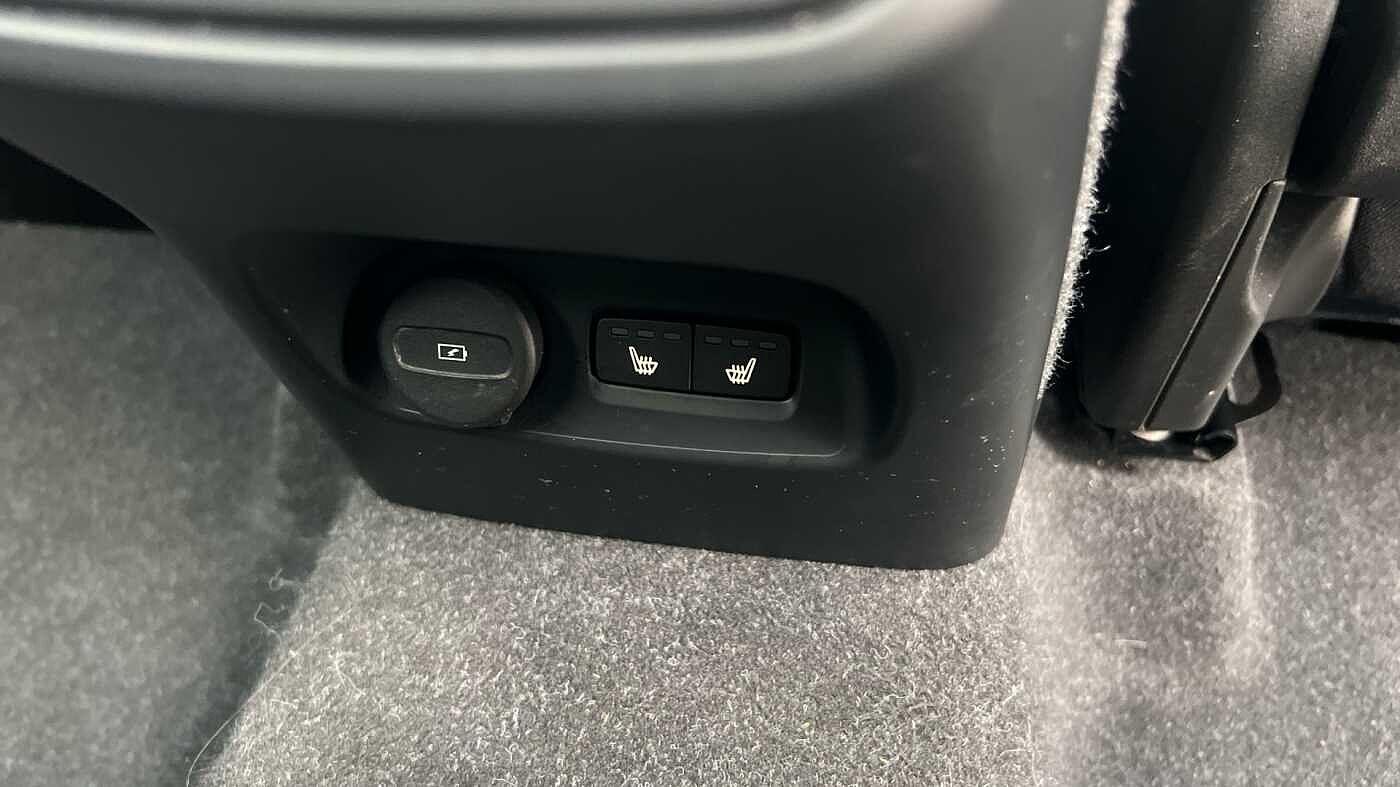 Used Volvo XC40 2023 for sale - 76073091: Photo 61