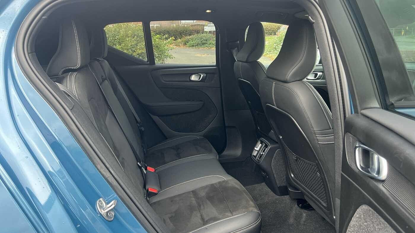 Used Volvo XC40 2023 for sale - 76073091: Photo 7