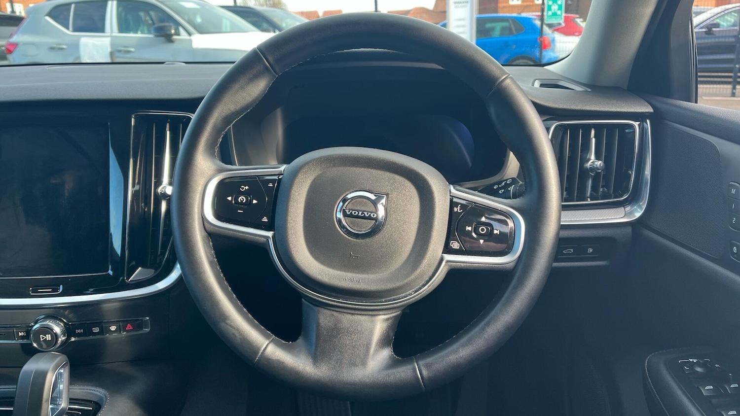 Used Volvo V60 2025 for sale - 77908762: Photo 10