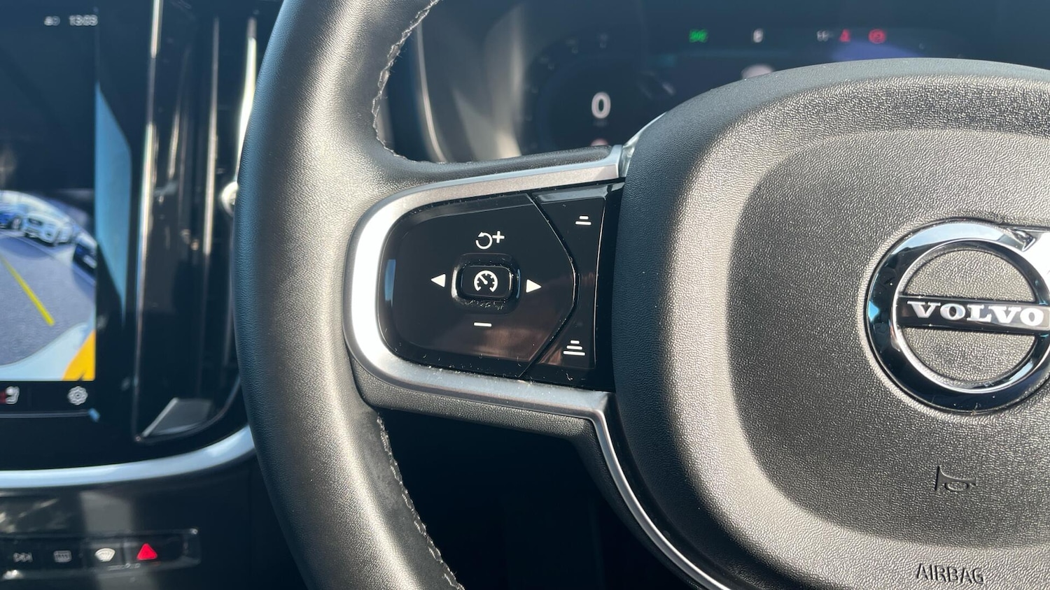 Used Volvo V60 2025 for sale - 77908762: Photo 22