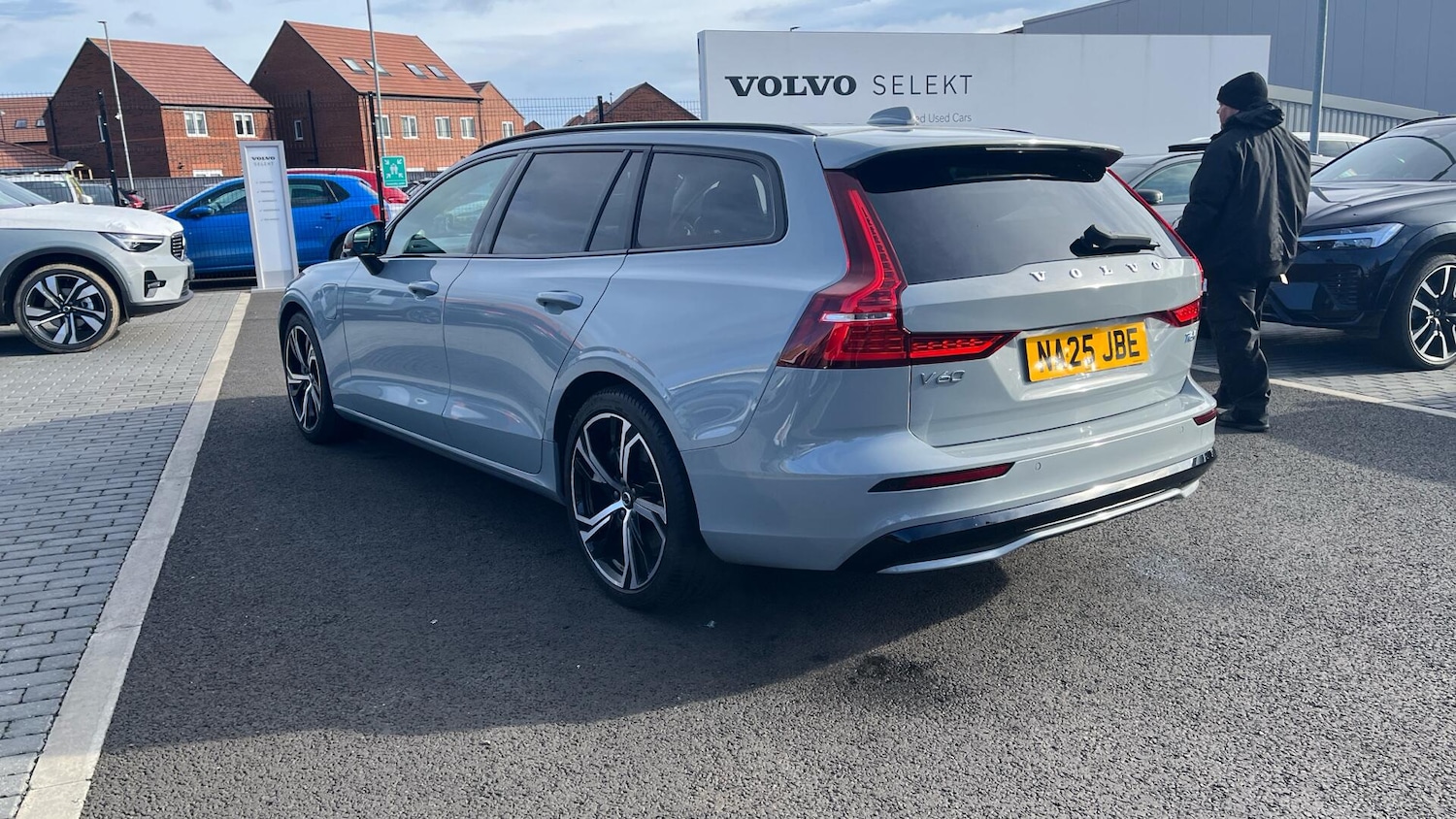 Used Volvo V60 2025 for sale - 77908762: Photo 42