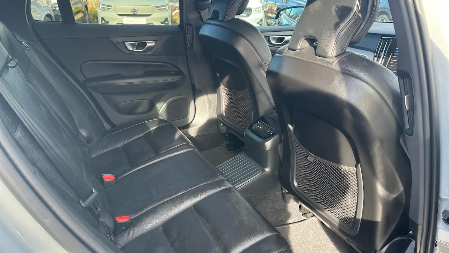 Used Volvo V60 2025 for sale - 77908762: Photo 51