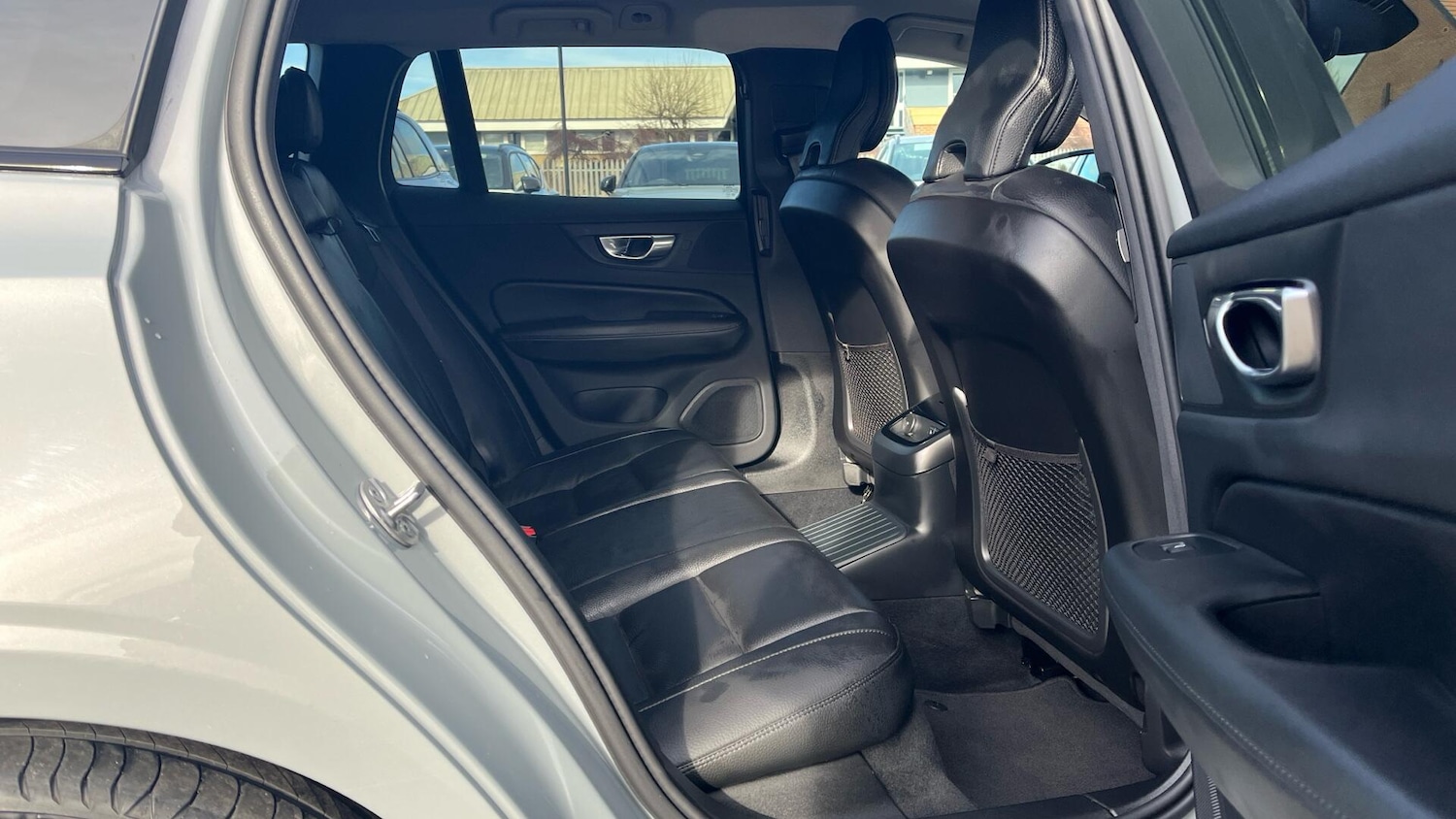 Used Volvo V60 2025 for sale - 77908762: Photo 6