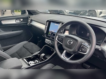 Used Volvo XC40 2025 for sale - 78705701: Photo