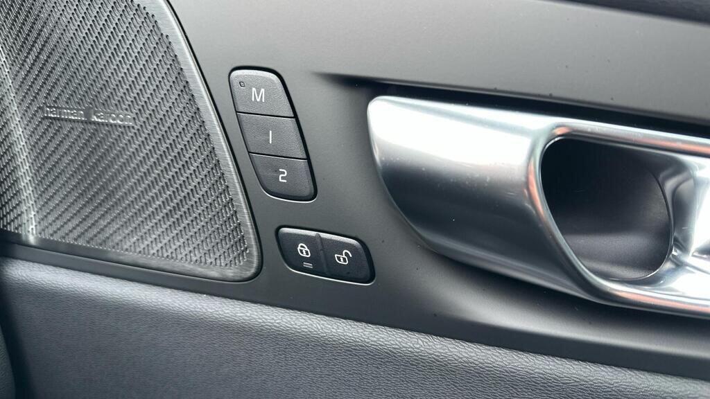 Used Volvo XC60 for sale - 77882985: Photo 39