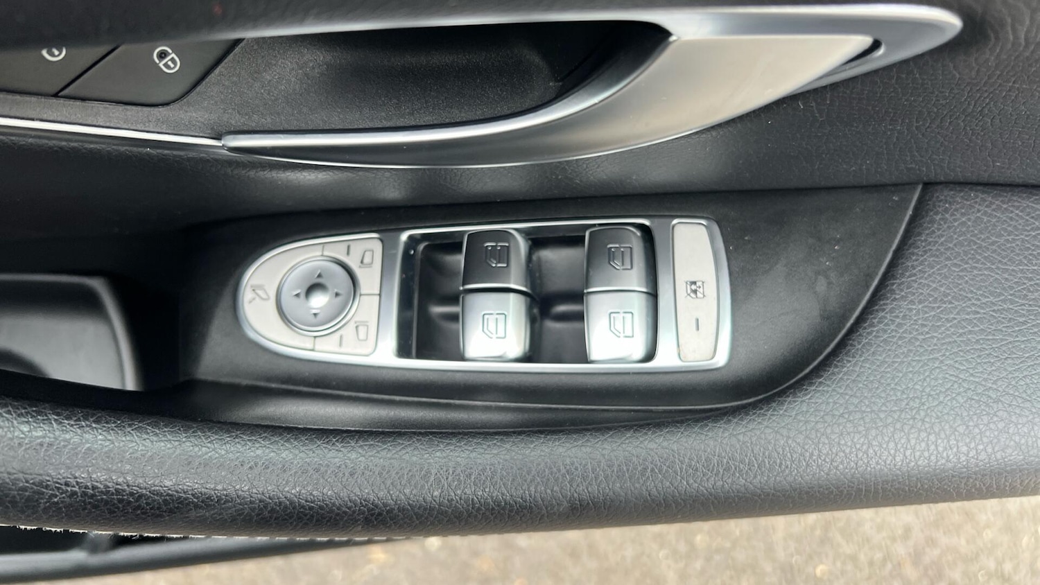 Used Mercedes-Benz E Class 2019 for sale - 76072607: Photo 28