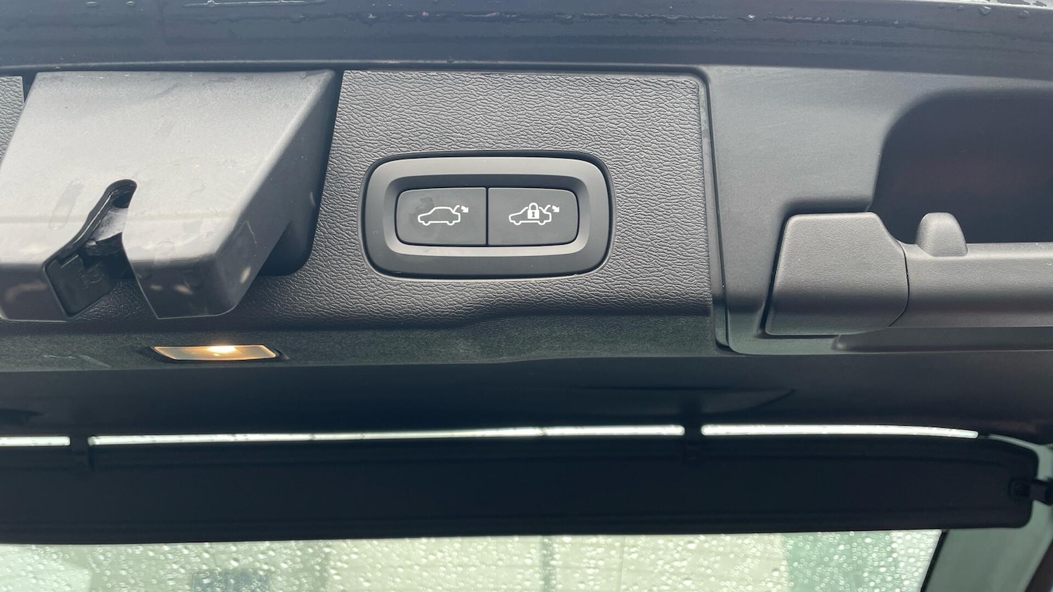 Used Volvo XC60 2023 for sale - 77439990: Photo 33