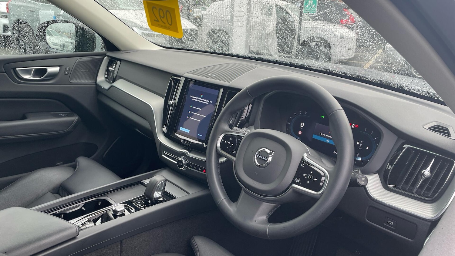 Used Volvo XC60 2023 for sale - 77439990: Photo 4