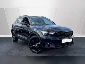 2025 (75) - Black Edition Plus B4 Mild hybrid 5-Door