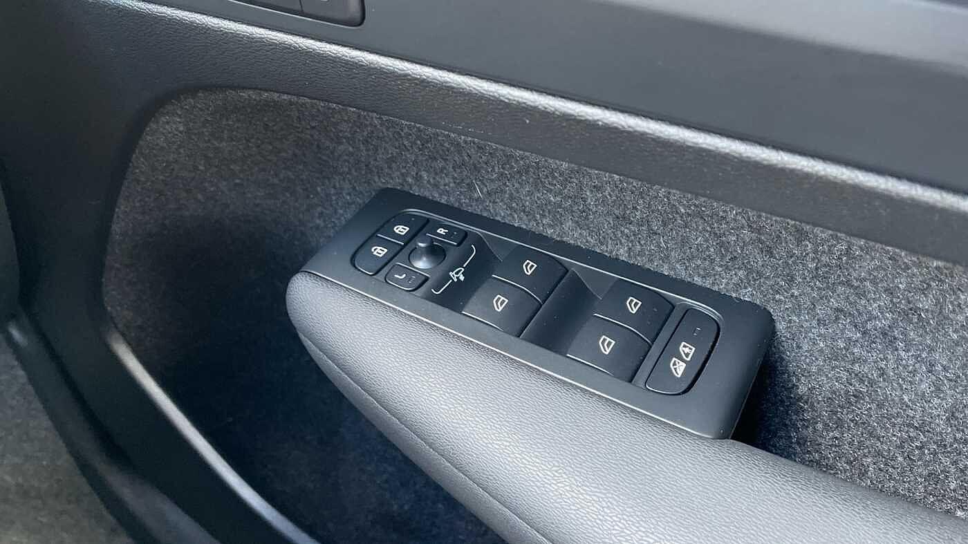 Used Volvo XC40 2025 for sale - 76801278: Photo 22