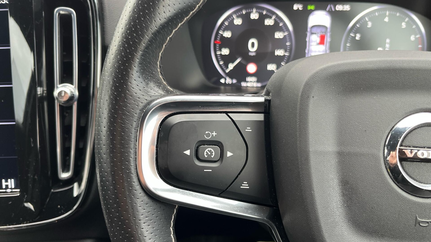 Used Volvo XC40 2020 for sale - 76361400: Photo 18