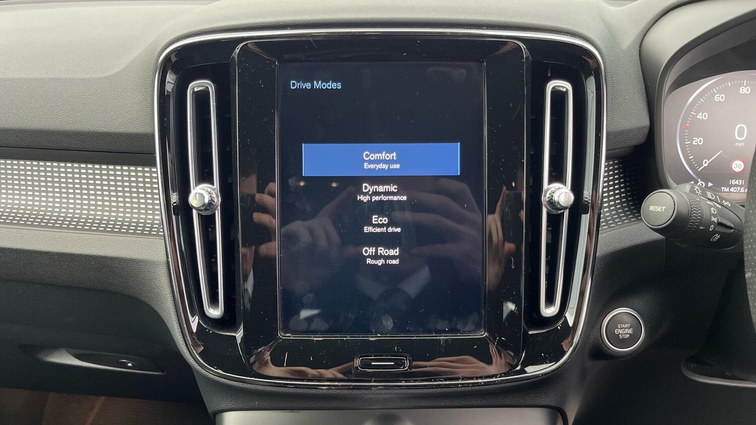 Used Volvo XC40 2020 for sale - 76361400: Photo 48