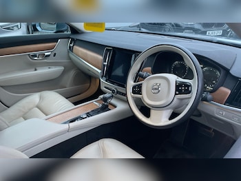 Used Volvo S90 2018 for sale - 77028995: Photo
