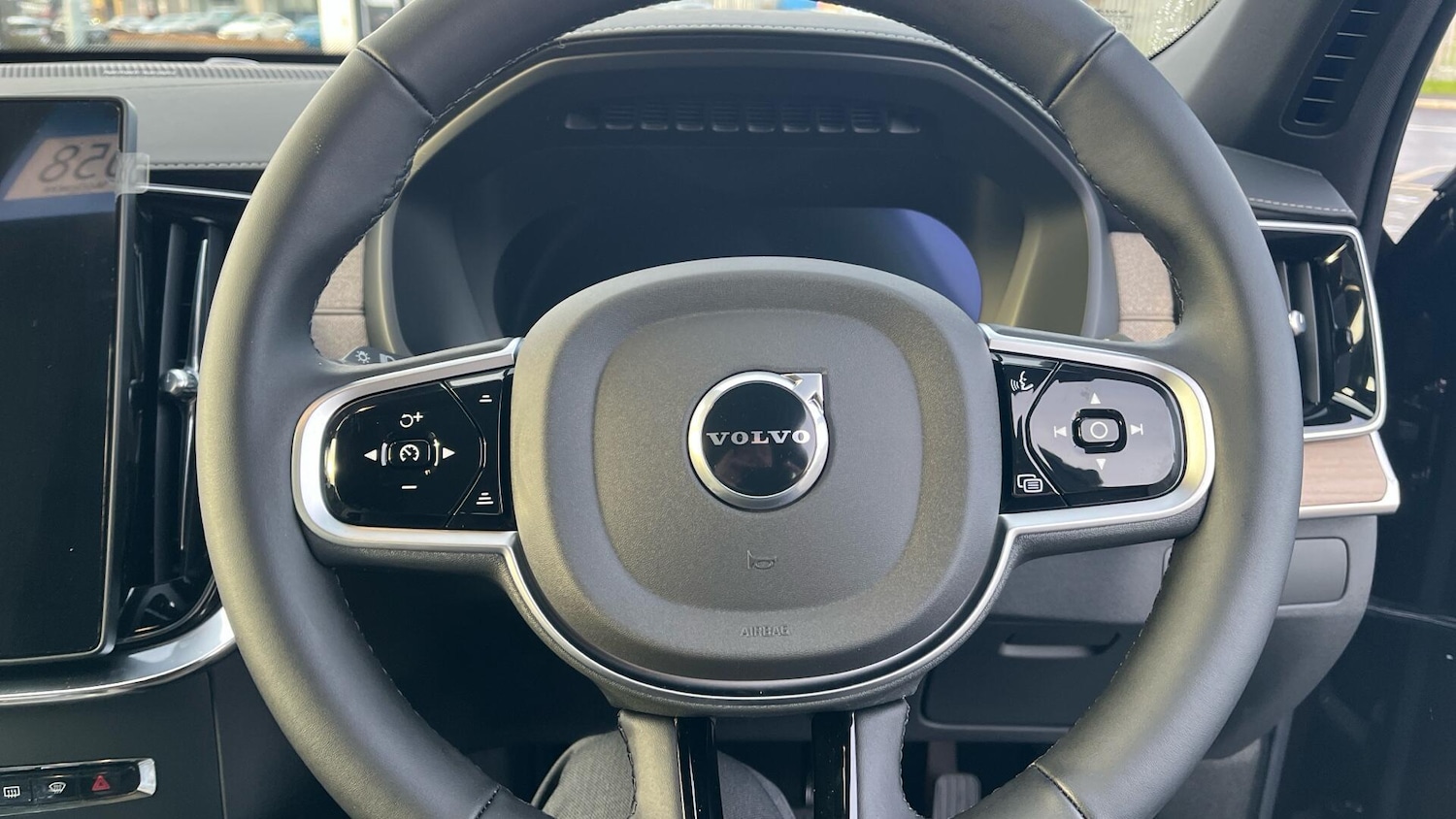 Used Volvo XC90 2025 for sale - 77156784: Photo 10