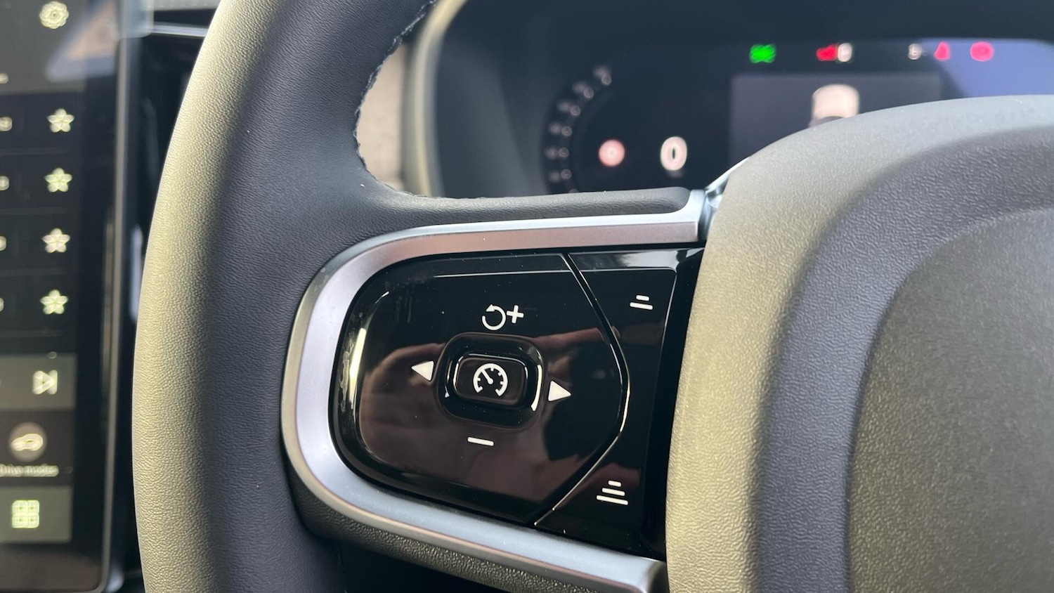 Used Volvo XC90 2025 for sale - 77156784: Photo 21