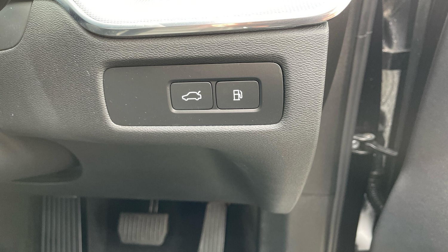 Vehicle 34