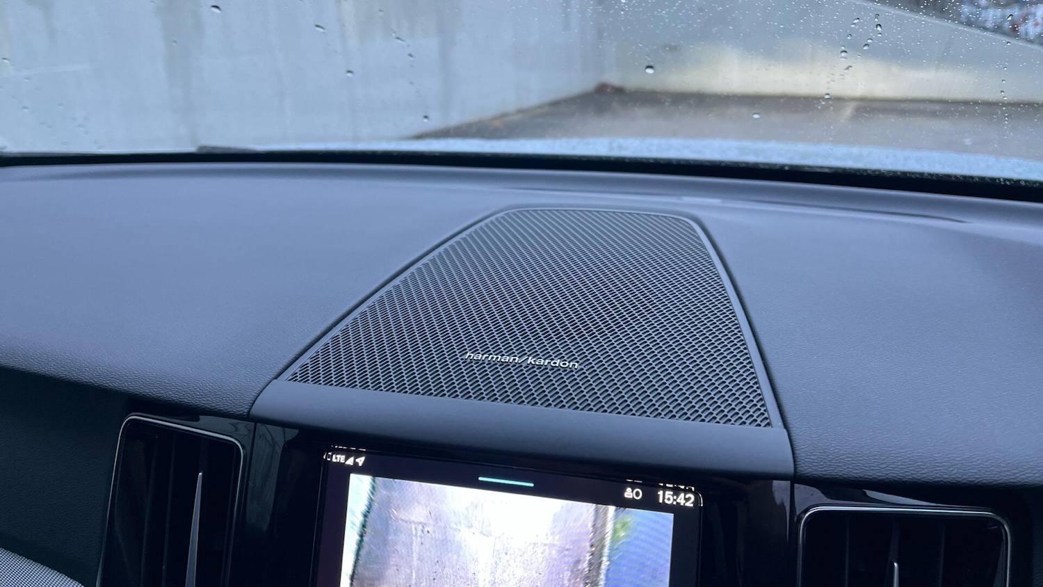 Used Volvo XC60 2025 for sale - 76990273: Photo 25