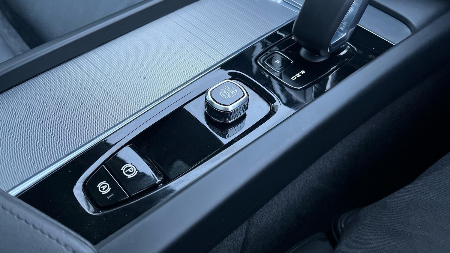 Used Volvo XC60 2025 for sale - 76990273: Photo 27