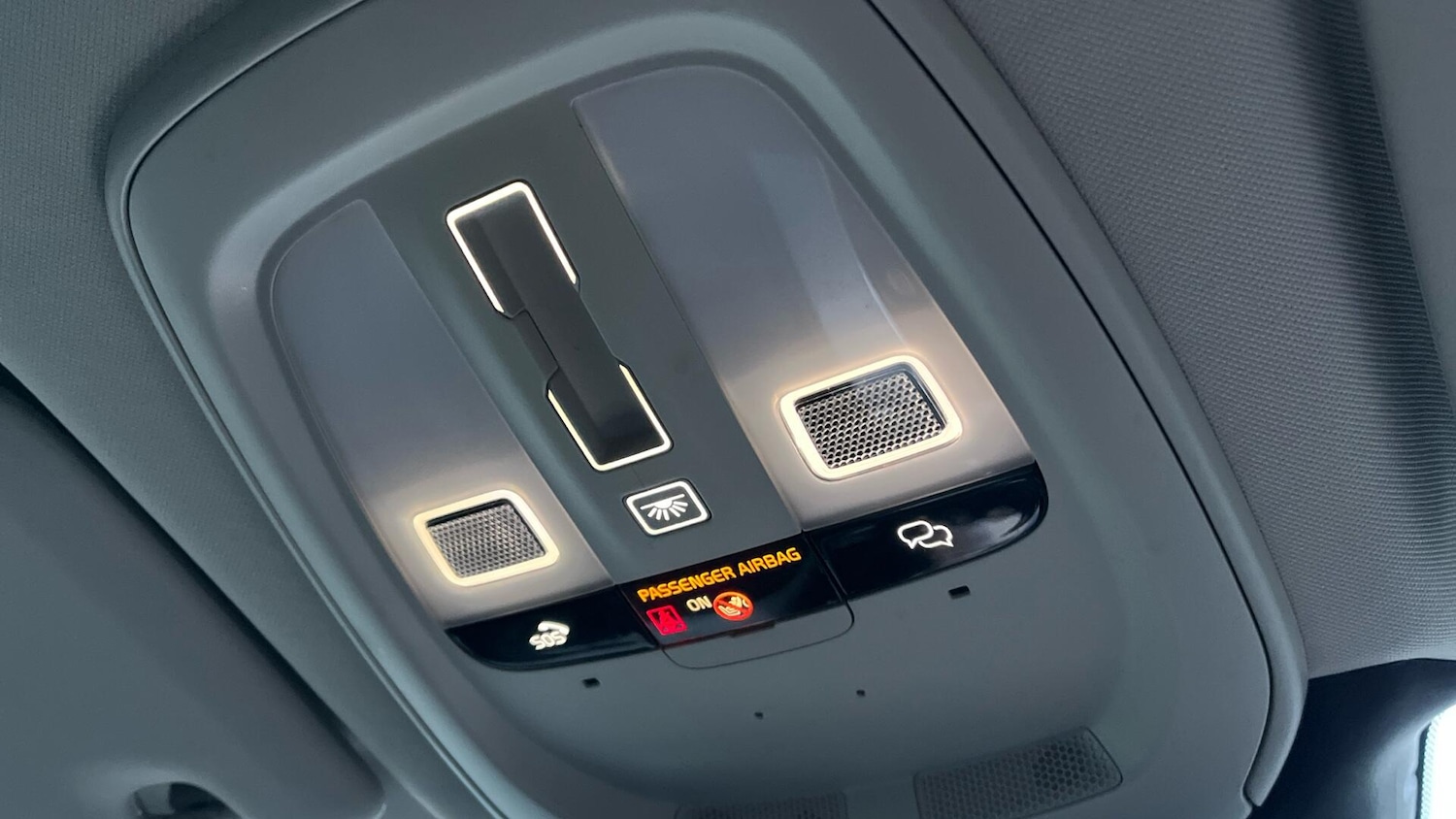 Used Volvo XC60 2025 for sale - 76990273: Photo 28