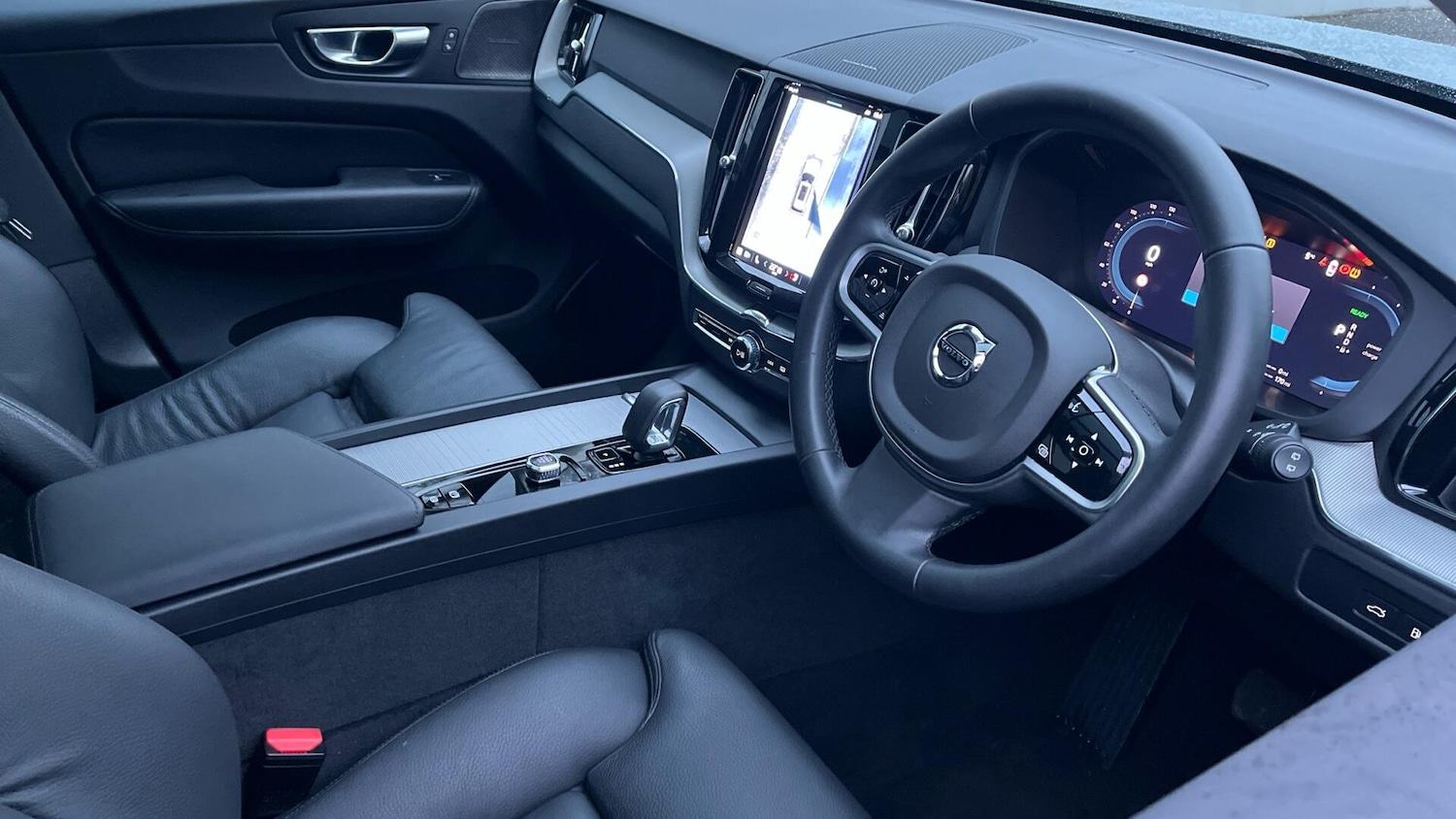 Used Volvo XC60 2025 for sale - 76990273: Photo 50