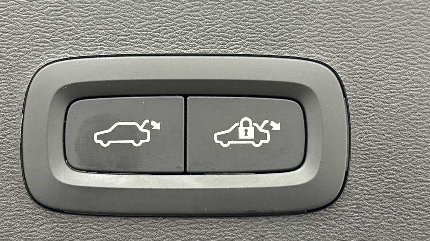 Used Volvo XC40 2025 for sale - 76349581: Photo 19