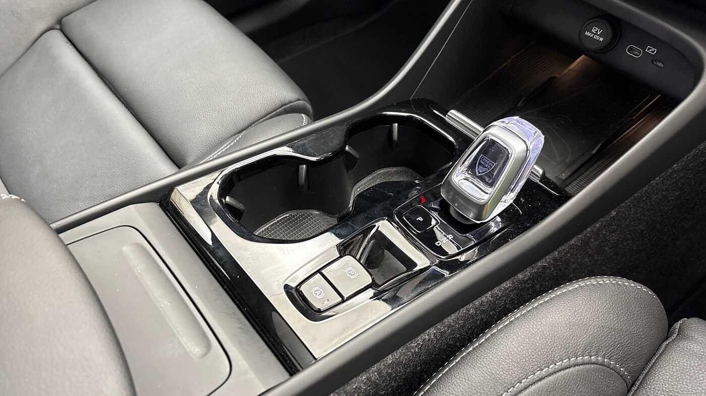 Used Volvo XC40 2025 for sale - 76349581: Photo 32