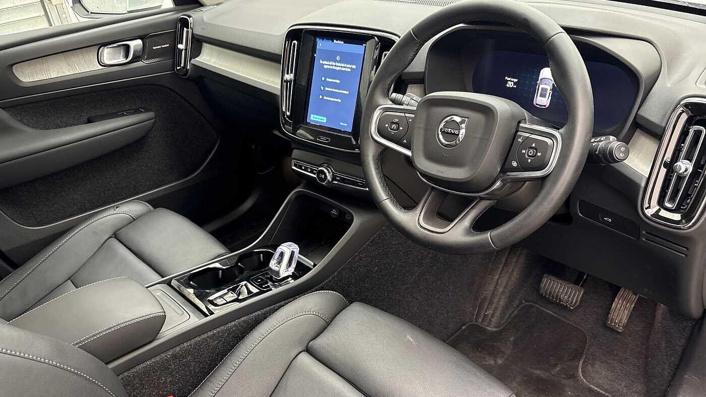 Used Volvo XC40 2025 for sale - 76349581: Photo 9