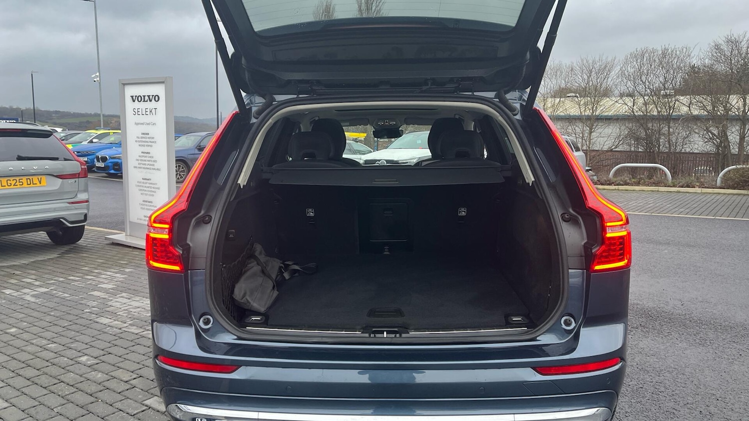 Used Volvo XC60 2025 for sale - 77238178: Photo 13